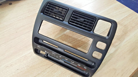 1993-1997 TOYOTA COROLLA BEZEL CONSOLE WITH VENTS OEM d54