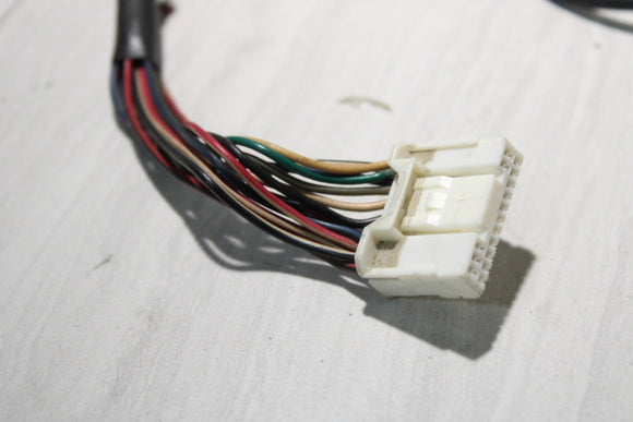 2005-07 toyota matrix corolla connector 12423 89780-02060 COMPUTER TRANSPONDER KEY keyless e76 (Copy)