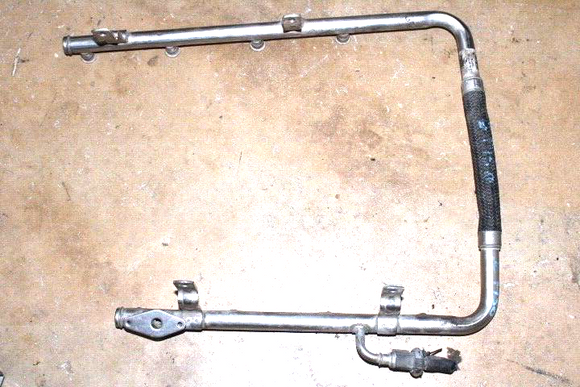 2004 - 2006 Ford F-150 v8 4.6L injector FUEL rail 3L1E-9F792-BG oem d77