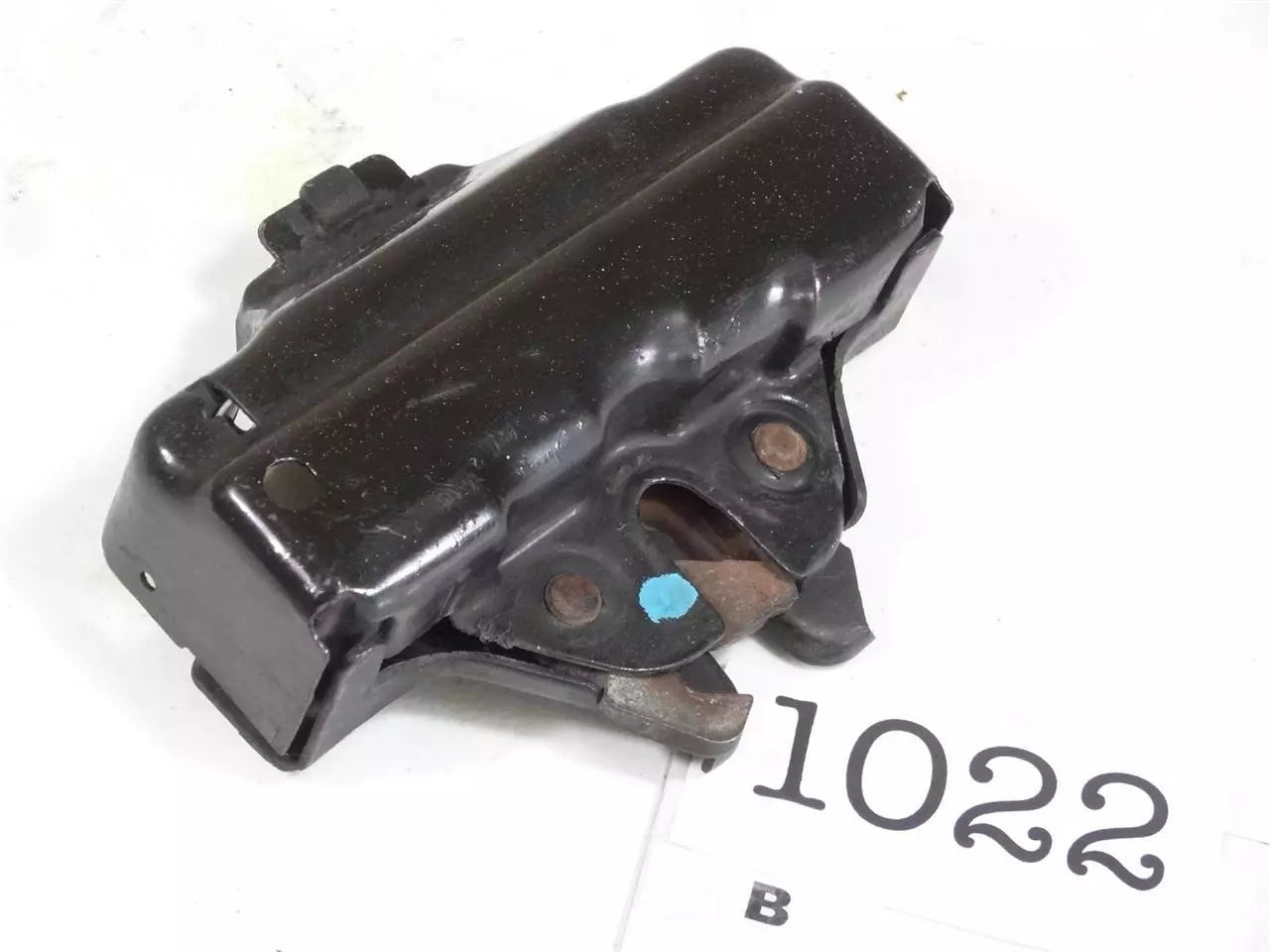 1992-1996 TOYOTA CAMRY LOCK latch HOOD OEM B7