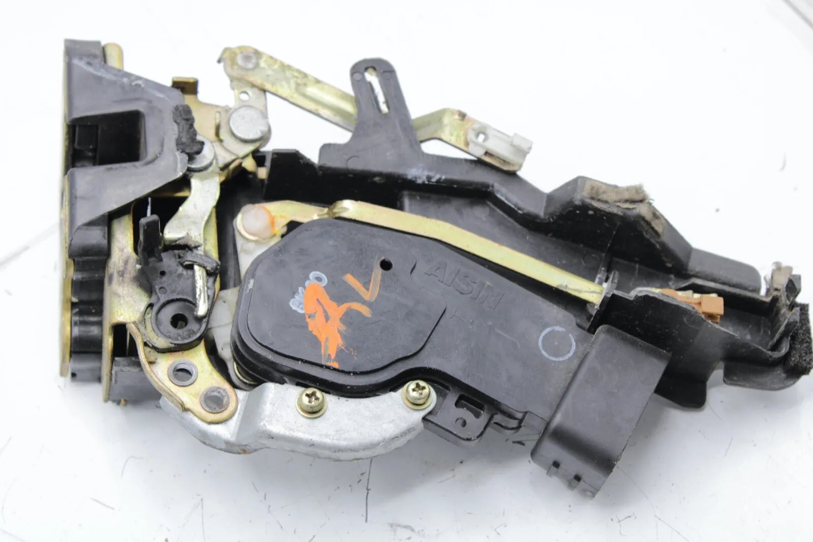 1997 - 2001 toyota camry rear left passenger door lock latch oem d16