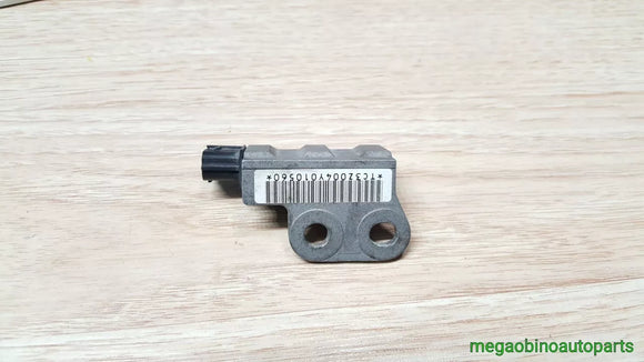 2001-2004 Nissan Xterra airbag center crash IMPACT SENSOR 98581-ZT08A oem c51