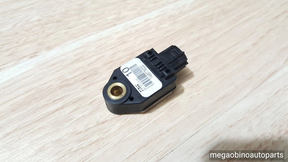 2009-2013 toyota corolla matrix FRONT airbag crash impact sensor 89173-01010 1b305