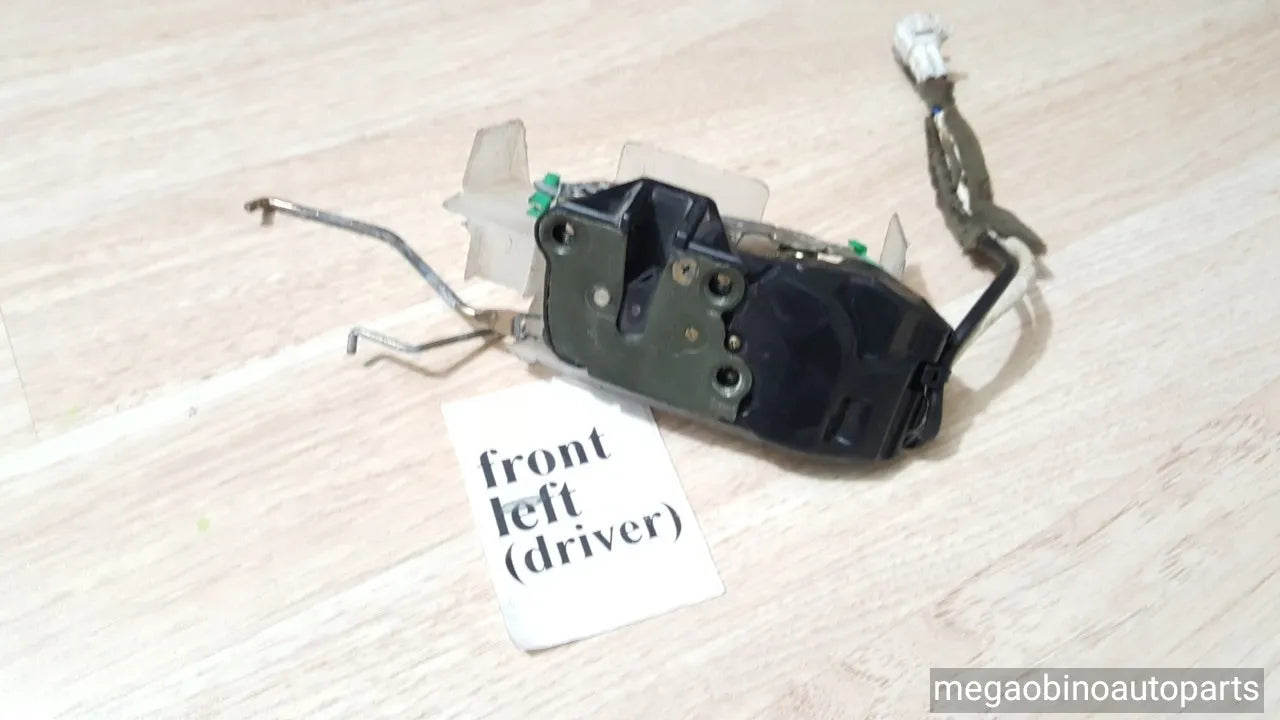 1992-1996 TOYOTA CAMRY 4dr sedan driver DOOR LOCK LATCH oem d8